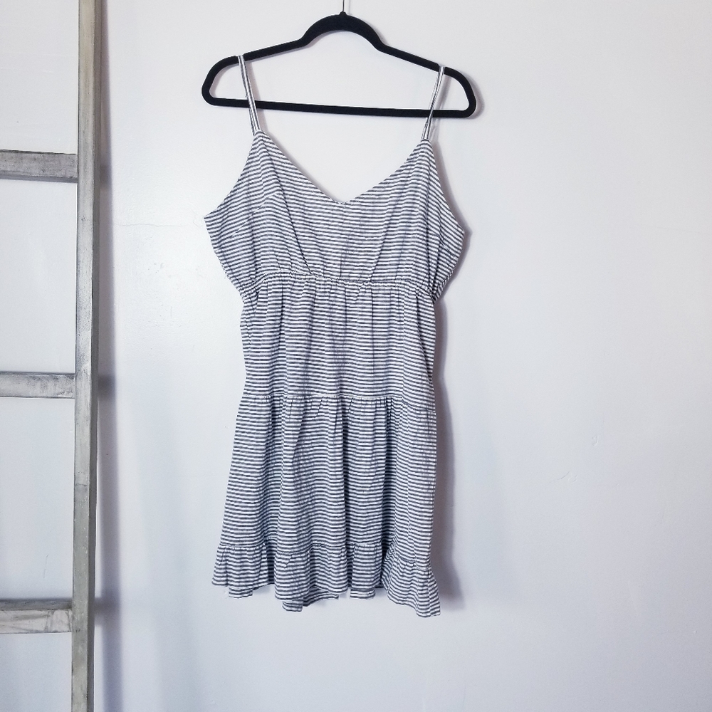 NWT BEACH BY EXIST GRAY AND WHITE STRIPED DRESS SIZE XL WITH ADJUSTABLE STRAPS